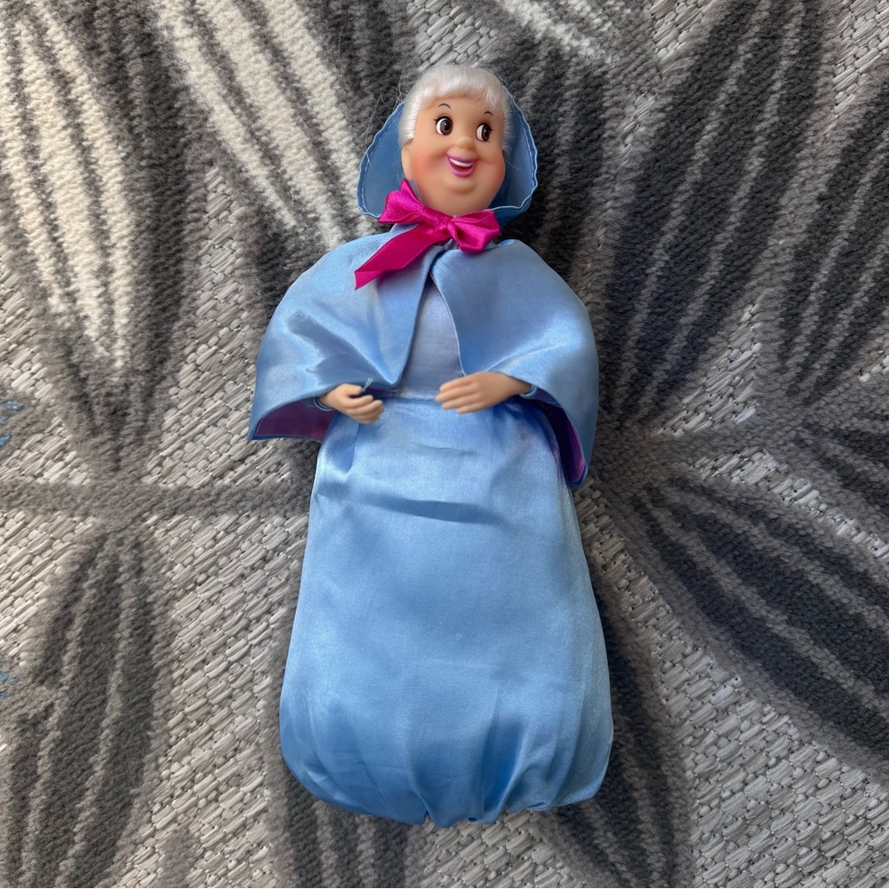 Disney‎ Store Fairy Godmother Vinyl Face 9” Doll Classic Cinderella RARE